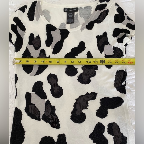 Animal Print Sequin Top - Picture 4 of 7